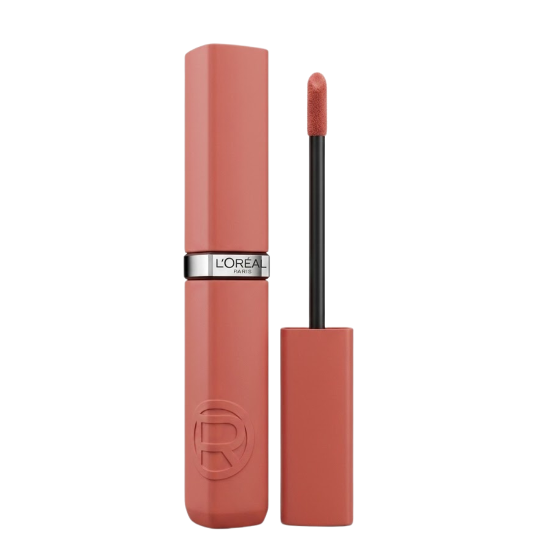 L'Oréal Paris Infaillible Laque Resistance 320 Almond Nude, rouge à lèvres liquide laqué et son applicateur