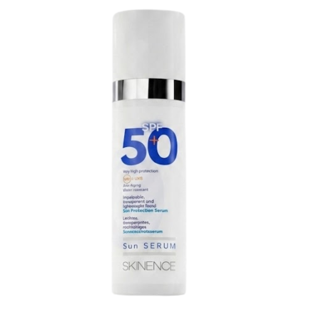 Skinence Sun Serum SPF50+ 30 ml, flacon pompe blanc, sérum solaire visage très haute protection